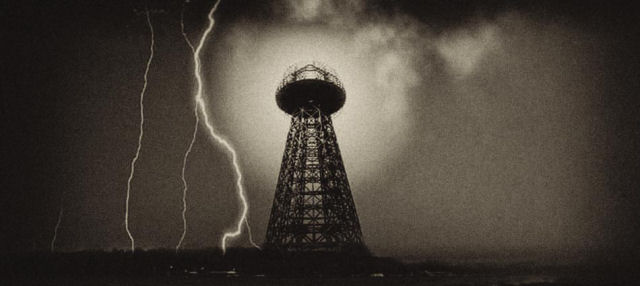 Cientistas russos planejam reconstruir a torre de Tesla para abastecer o mundo de energia livre