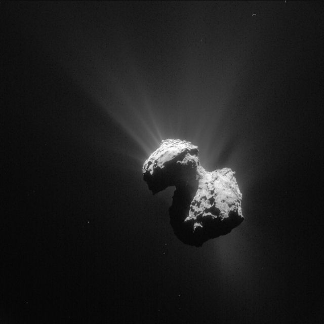 Fantástica fotografia do cometa 67P/Churyumov-Gerasimenko