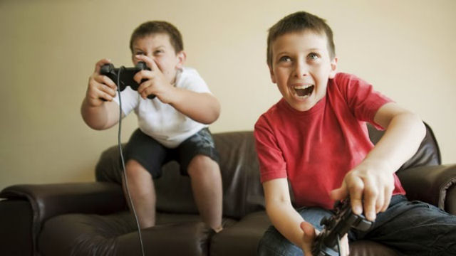 Estudo realizado durante uma década conclui que os videogames não causam danos às crianças