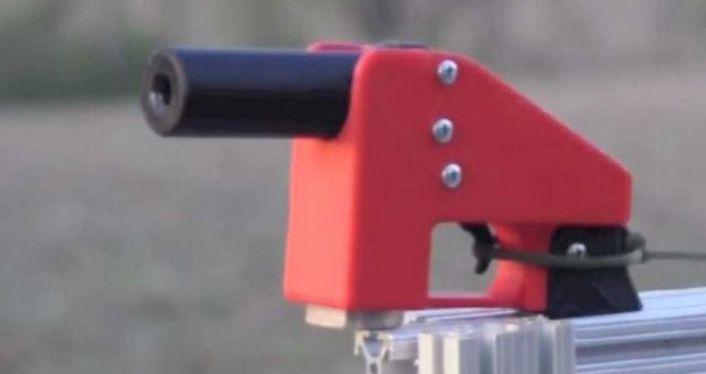 Arma impressa em 3D por 50 reais dispara 9 balas
