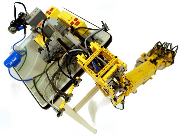 Braço robótico de Lego