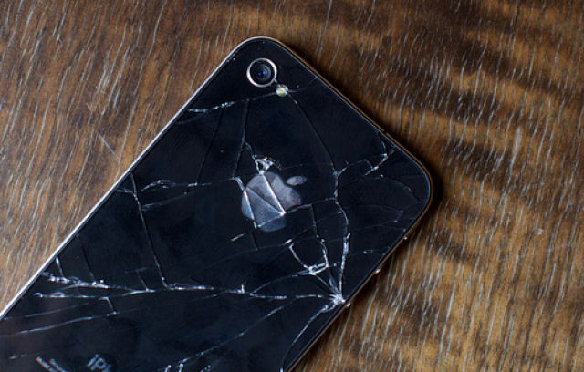 iPhone 4 quebrado