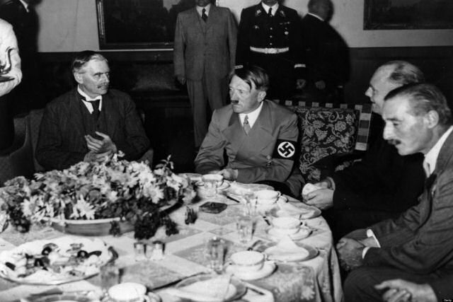 Hitler era vegetariano: revelao da mulher que provava a comida do Fhrer