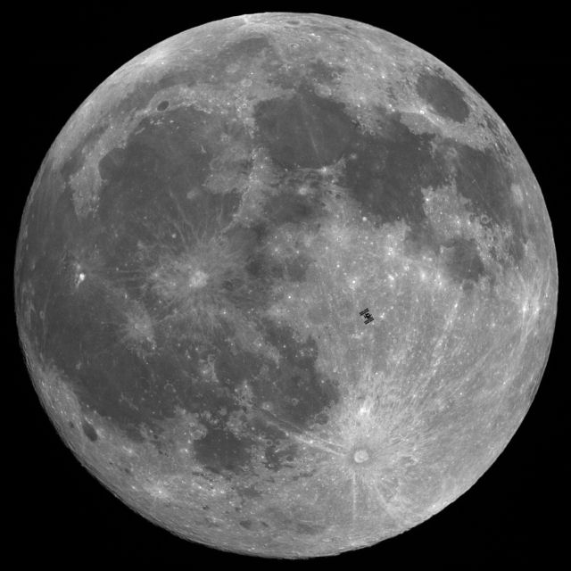 A ISS em trnsito lunar