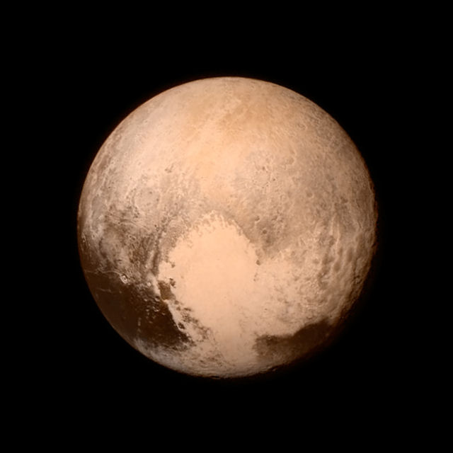 Pluto em alta resoluo