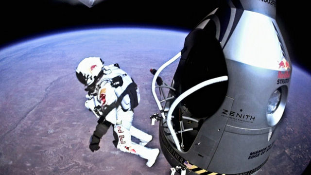 Veja o salto de Felix Baumgartner em primeira pessoa