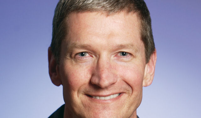 Tim Cook renuncia os 75 milhes que tem direito da Apple