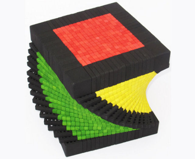 cubo de Rubik com mais peas do mundo