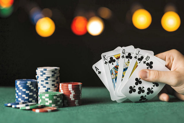 Como o pôquer beneficia seu cérebro?