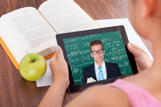 Escola francesa utiliza inteligncia artificial para controlar os seus alunos