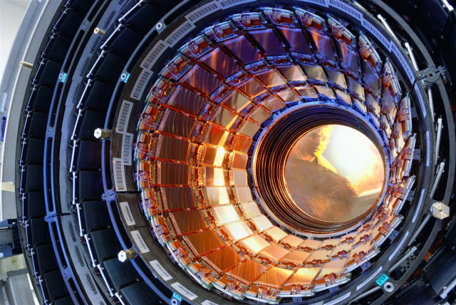 LHC fechar em 2011